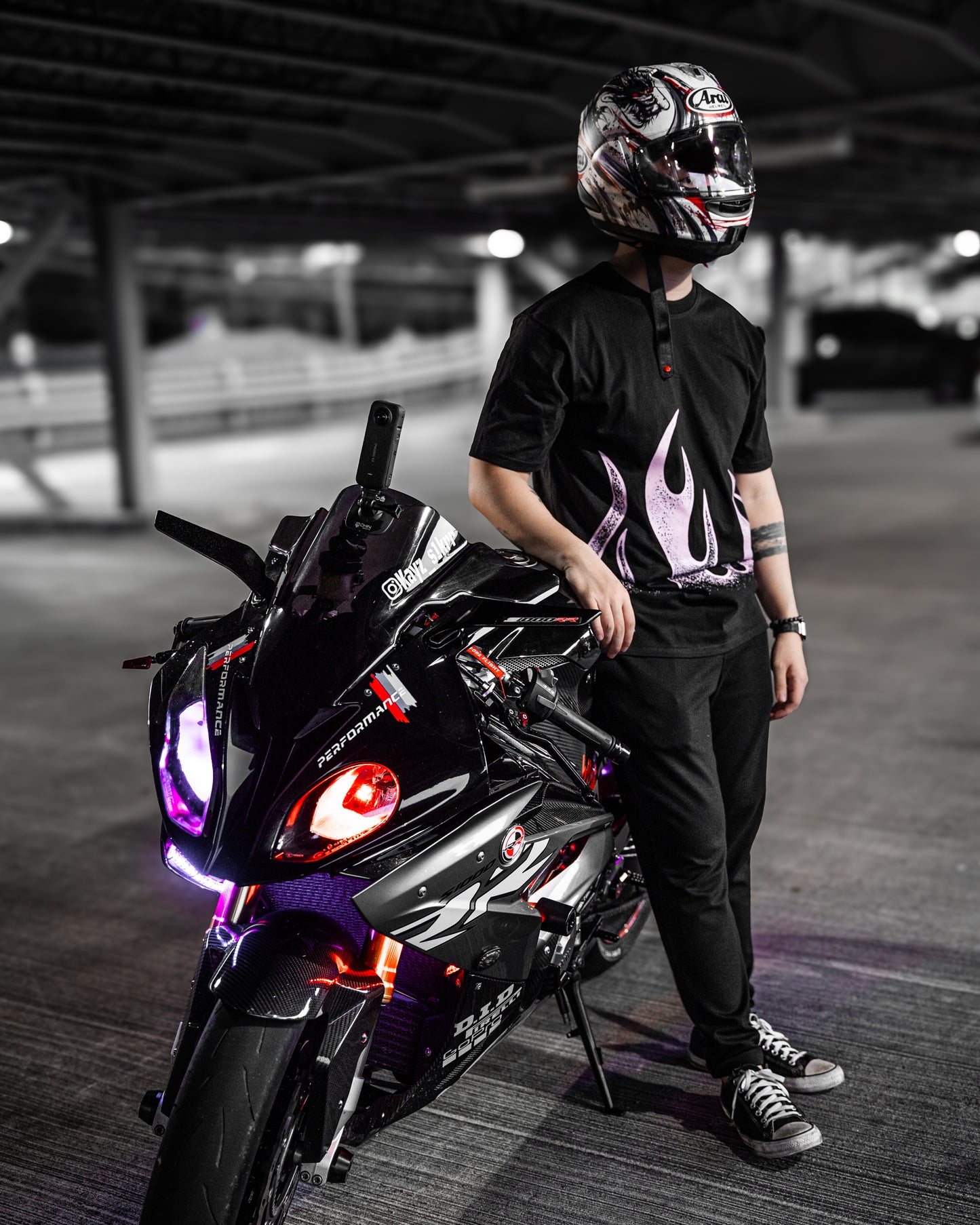 PINKY FIRE TEE