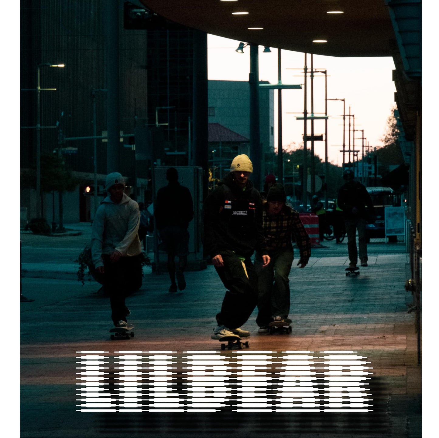 SKATEBOARD TEE - CLULIX x LilBear